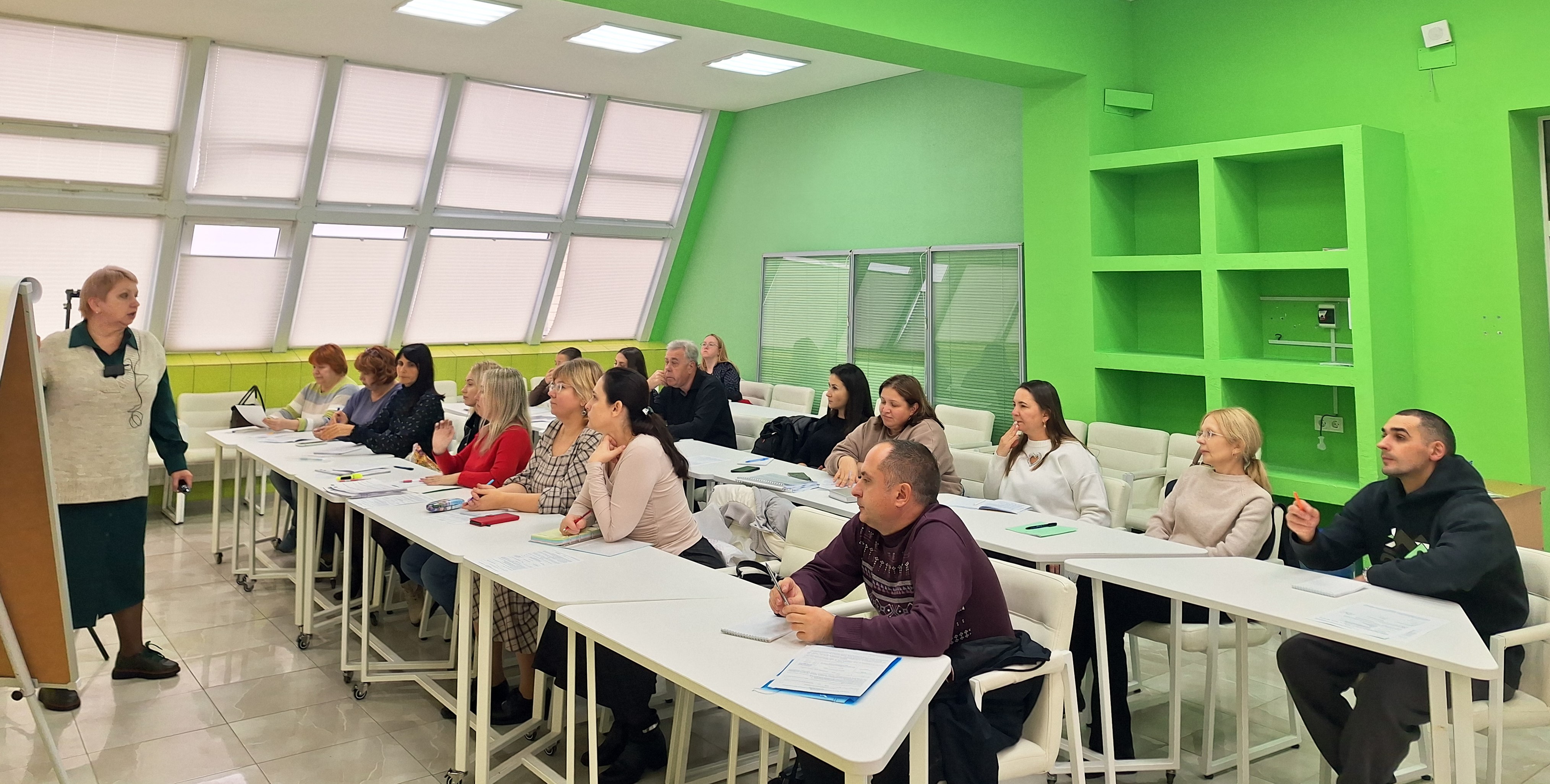 25 предпринимателей Волгоградской области повысили свои знания по программе повышения квалификации «Все обновления 2025 года для организаций и ИП: бухгалтерский учет, кадры, налогообложение»